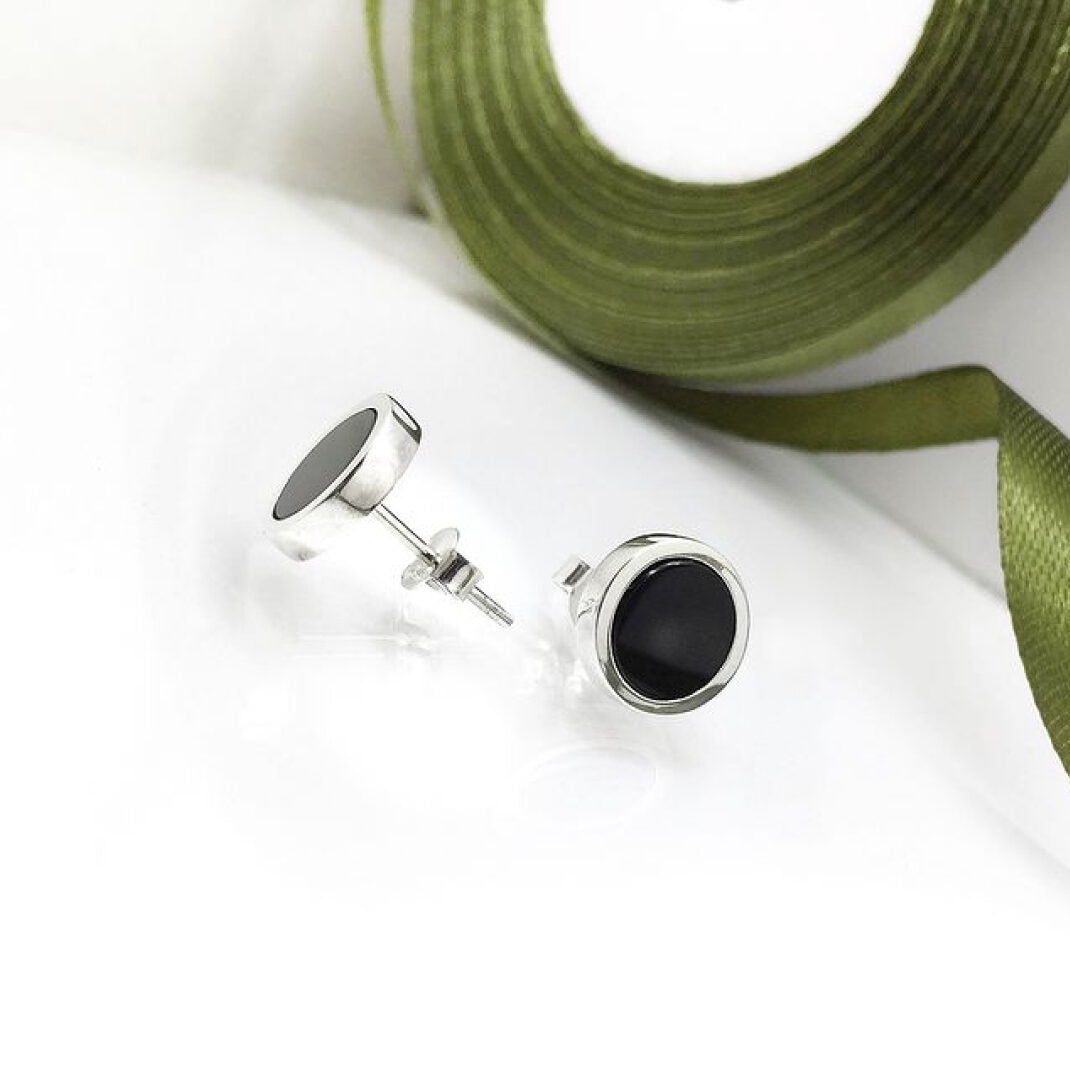 Picky Finders Store. Dot Earrings. Sterling Silver. By Kozar 5