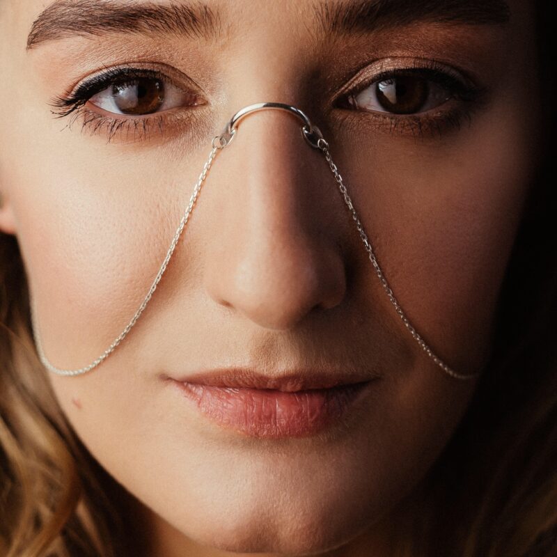 Picky Finders Store. Nose Bridge with 2 chains 2. Sterling Silver. By Kozar