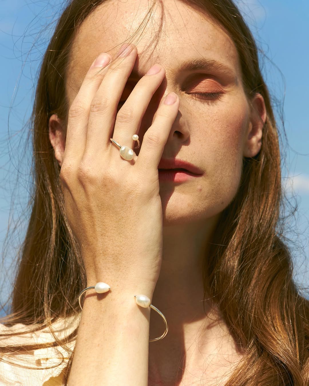 Open Ring with Two Pearls Solarsilver
