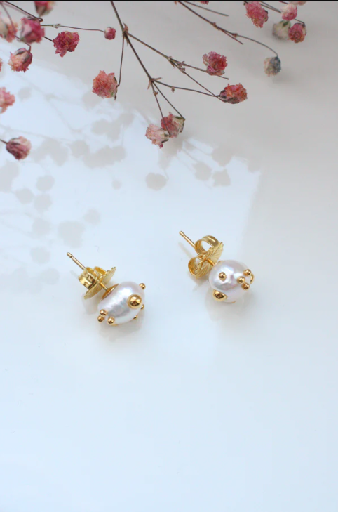 Picky Finders Store. Comet Stud earrings with vermeil drops 01. Sterling Silver. By Solarsilver.