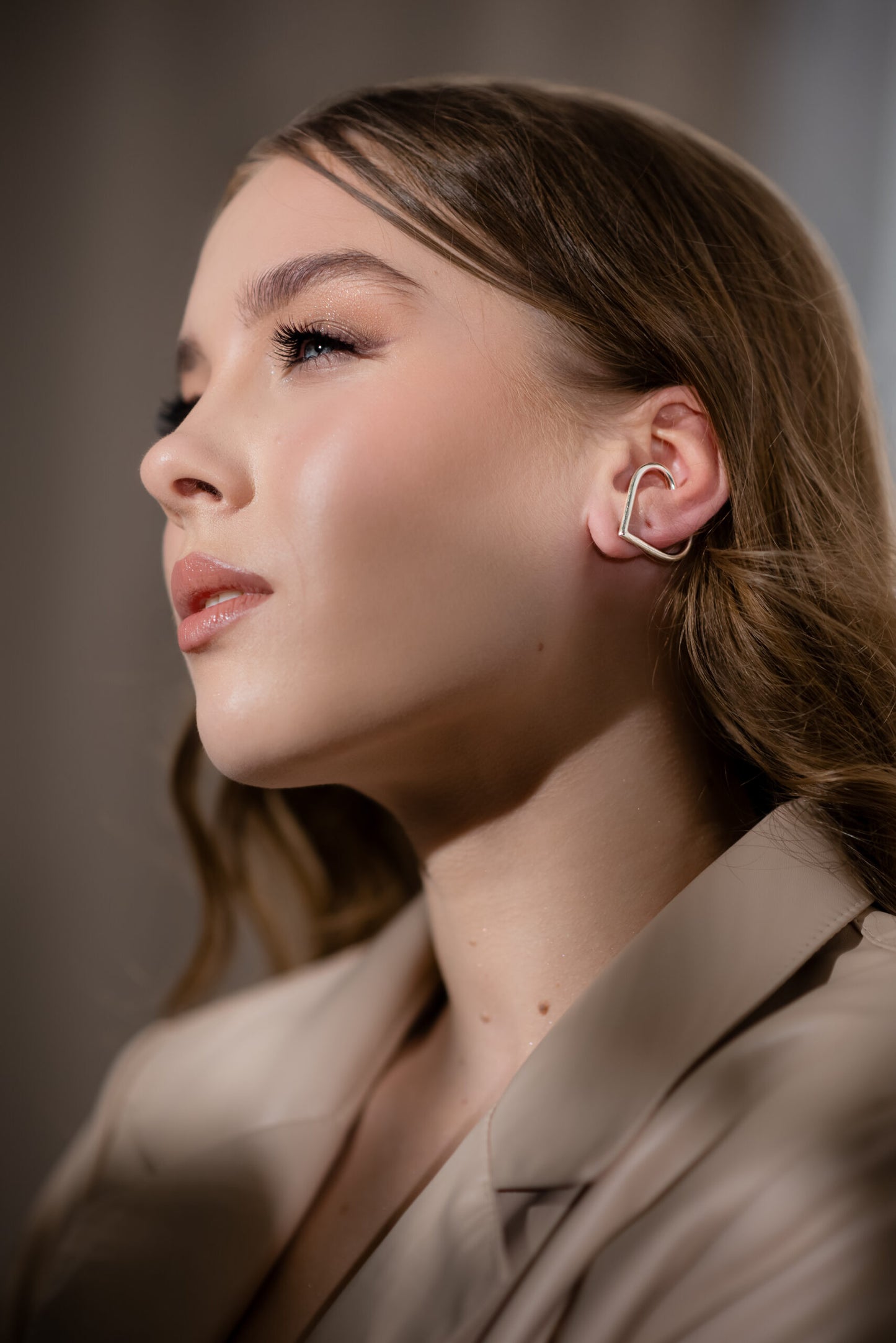 Heart Silver Ear Climber by Kozar at Picky Finders Store_05